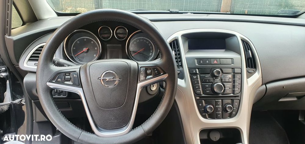 Opel Astra 1.7 CDTI - 11
