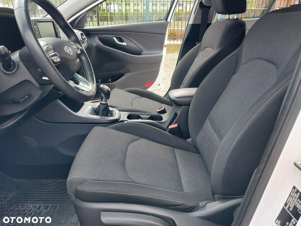 Hyundai i30 1.5 DPI Comfort - 20