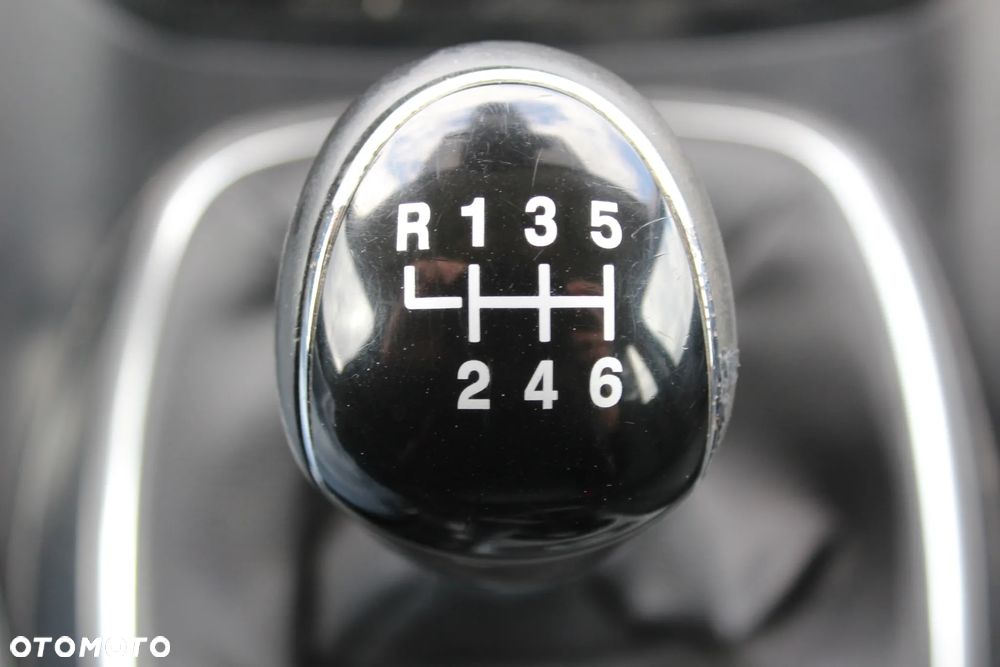 Ford C-MAX 1.6 TDCi Start-Stop-System Champions Edition - 25