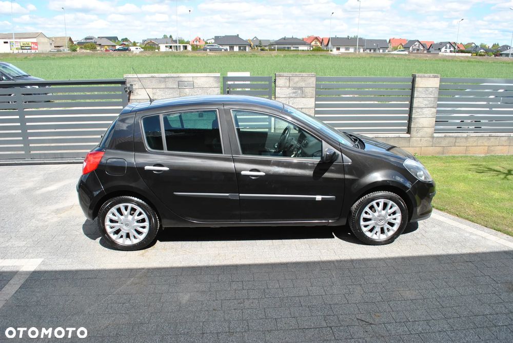 Renault Clio 1.2 16V Exception - 16