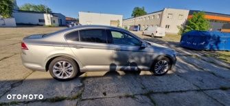 Volkswagen Passat 2.0 TDI SCR Comfortline - 9