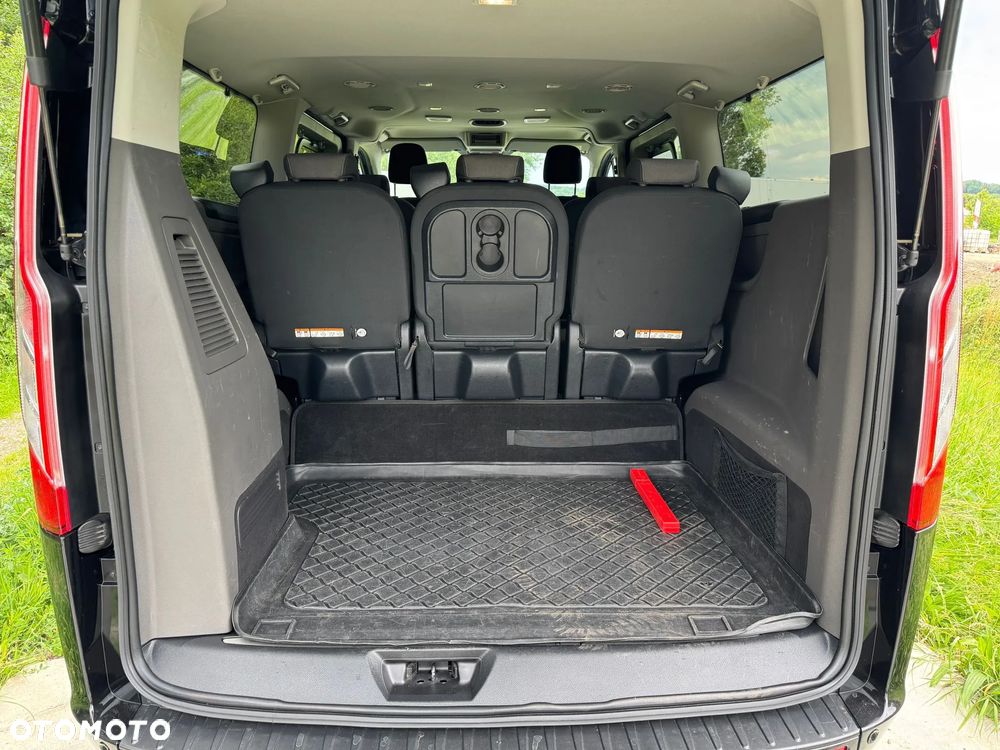 Ford Tourneo Custom 2.0 EcoBlue L2 Titanium - 11