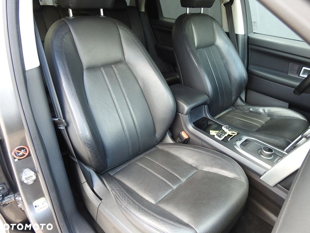 Land Rover Discovery Sport TD4 HSE Luxury - 11