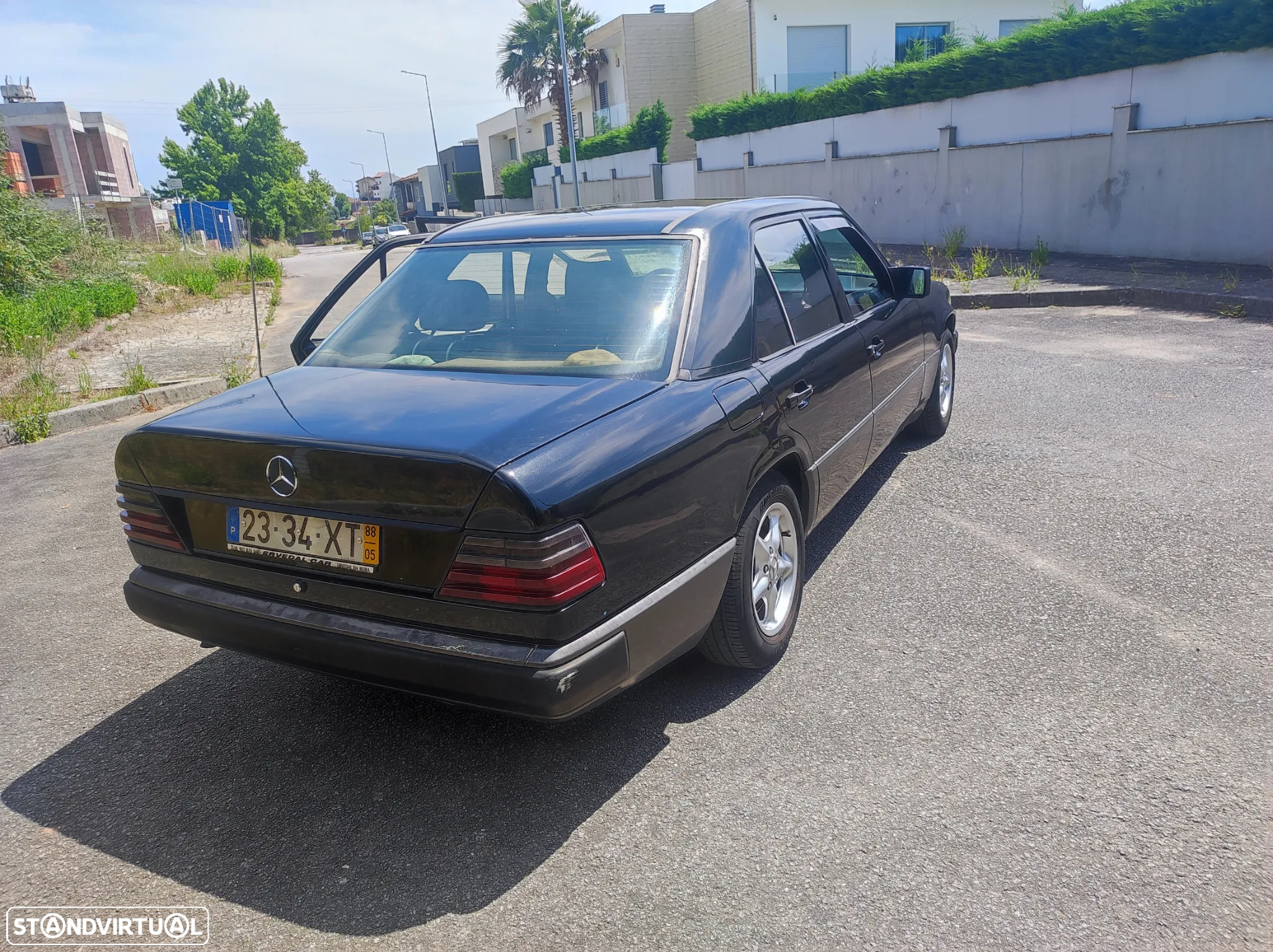 Mercedes-Benz 250 D - 5