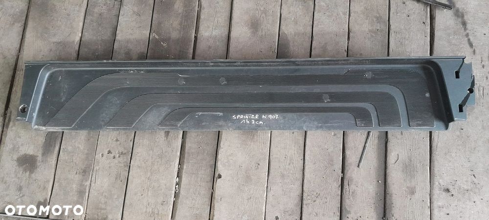 MERCEDES SPRINTER W907 W910 STOPIEŃ DRZWI PRZESUWNYCH PRAWYCH - 1
