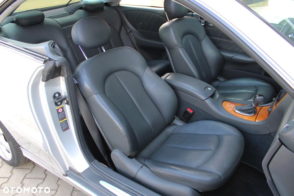 Mercedes-Benz CLK - 15