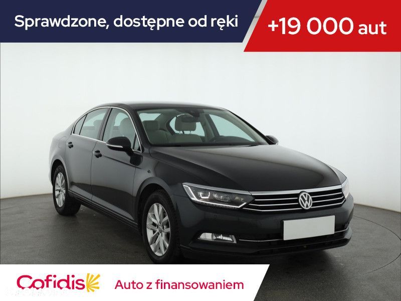 Volkswagen Passat - 2