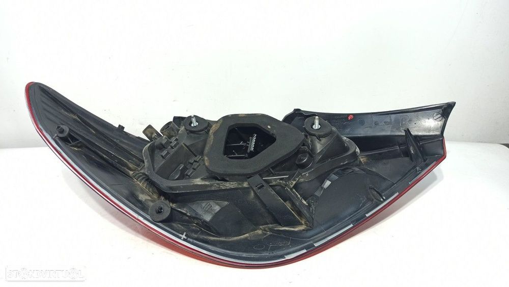 FAROLIM TRASEIRO DIREITO OPEL CORSA D COSMO - 3