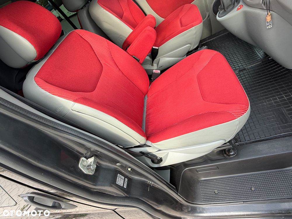 Opel Vivaro - 18