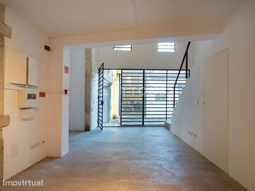 Atelier - Escritório Av 24 de Julho - Mercado da Ribeira - Grande imagem: 2/13
