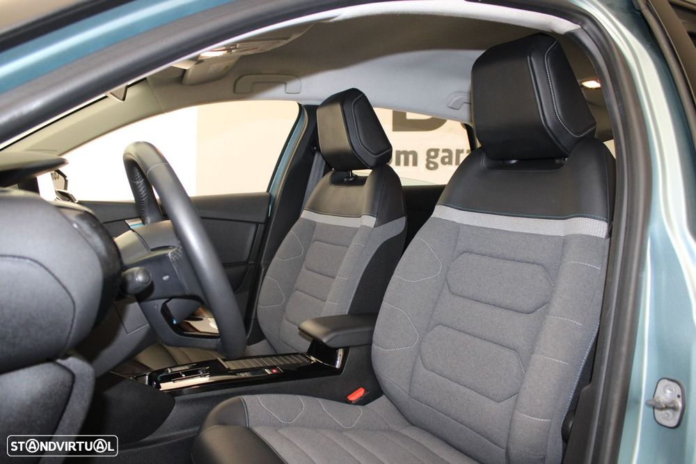 Citroën e-C4 50 kWh E-Series Collection - 23