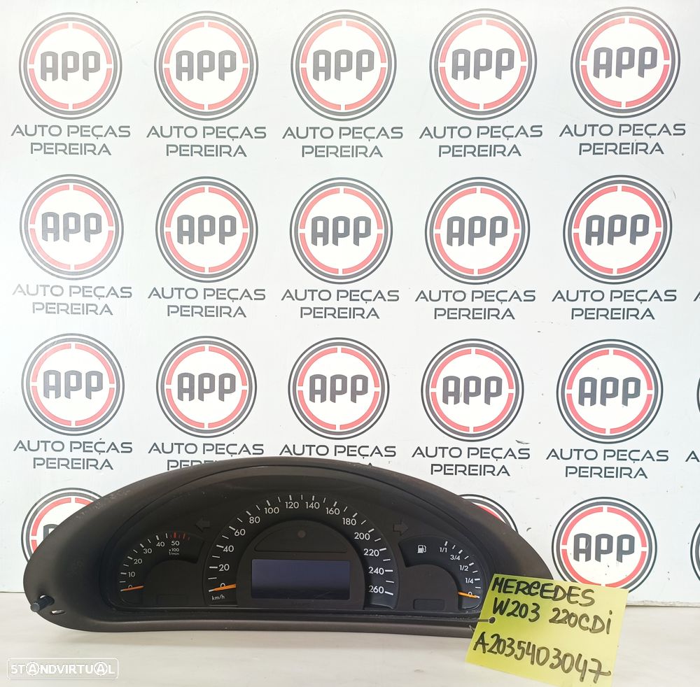 Quadrantes Mercedes W203, W209, referências: A2035401148, A2035404947 - UNIDADE - 3