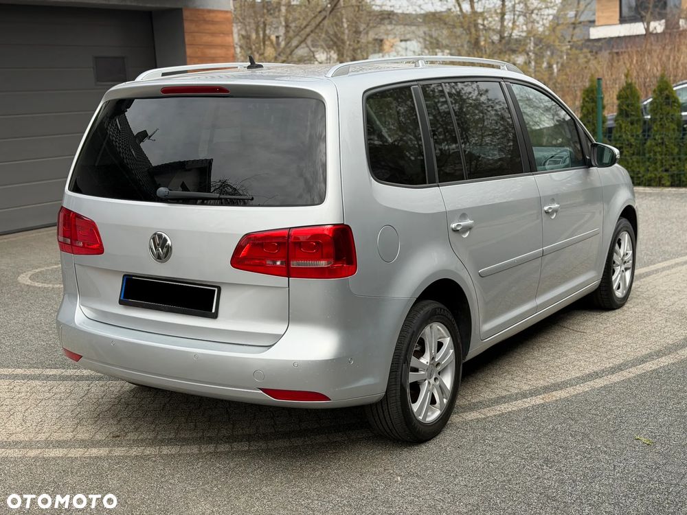Volkswagen Touran - 5