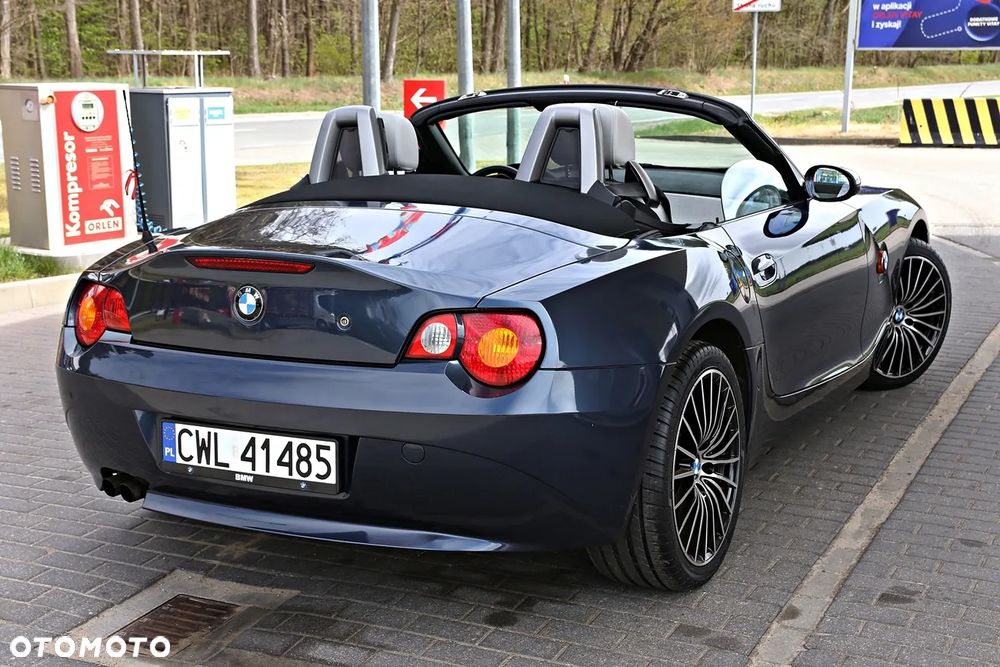 BMW Z4 2.2i - 21