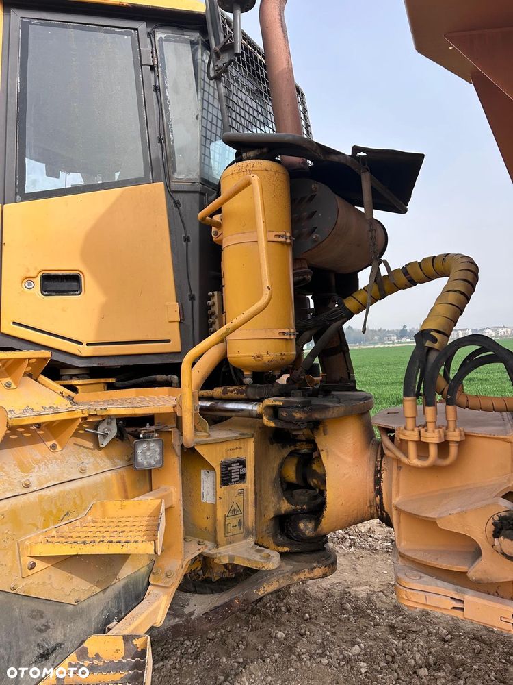 Volvo A25D - 8
