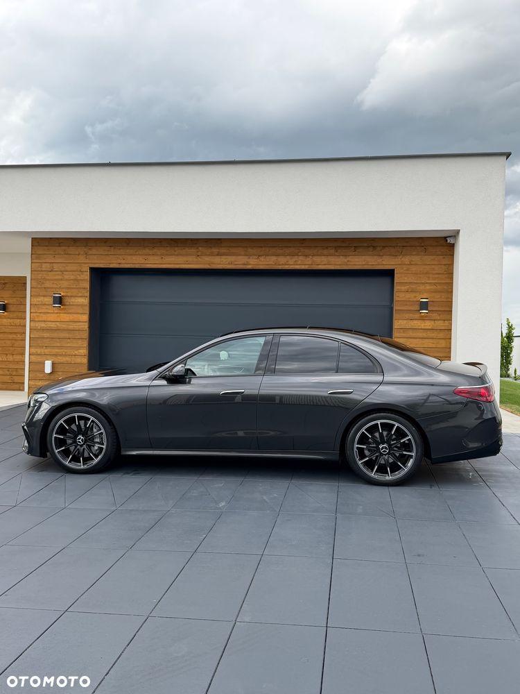 Mercedes-Benz Klasa E 220 d 4Matic 9G-TRONIC Edition AMG Line - 3