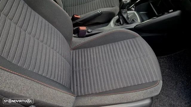 Peugeot 208 1.2 PureTech Active Pack - 9