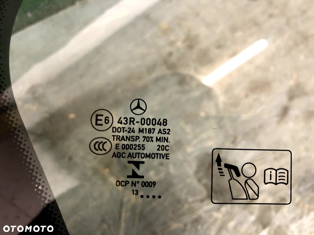 MERCEDES BENZ A-KLASA W176 SZYBA DRZWI TRÓJKĄT PRAWY TYŁ PRAWA TYLNA ORYGINAŁ 2013R - 3