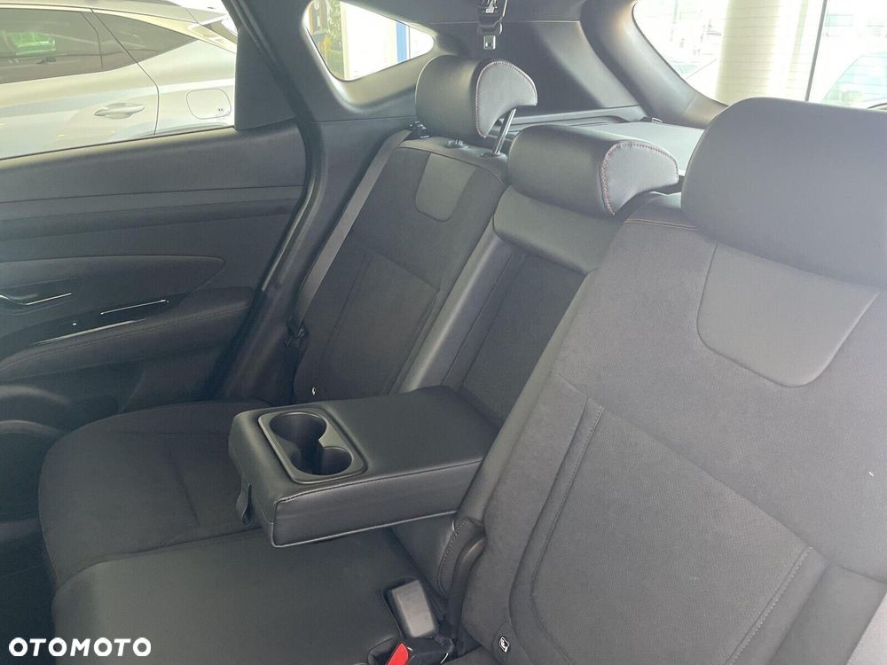 Hyundai Tucson 1.6 T-GDi HEV N-Line 4WD - 19