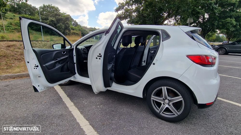Renault Clio - 9