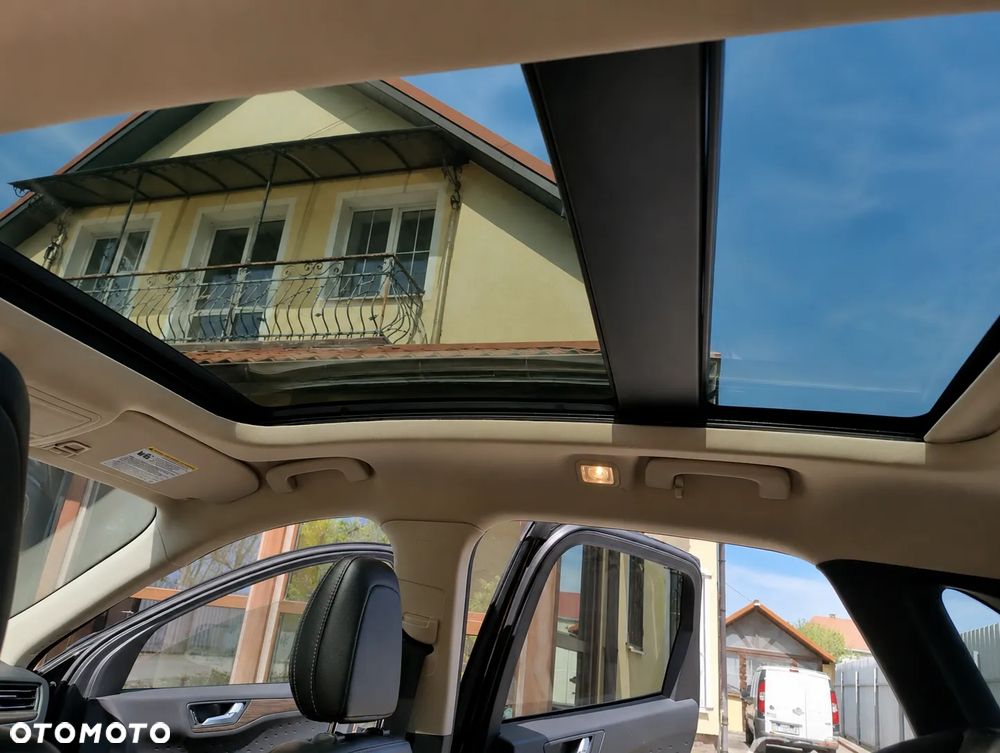 Ford Escape 2.0 EcoBoost AWD Titanium - 23