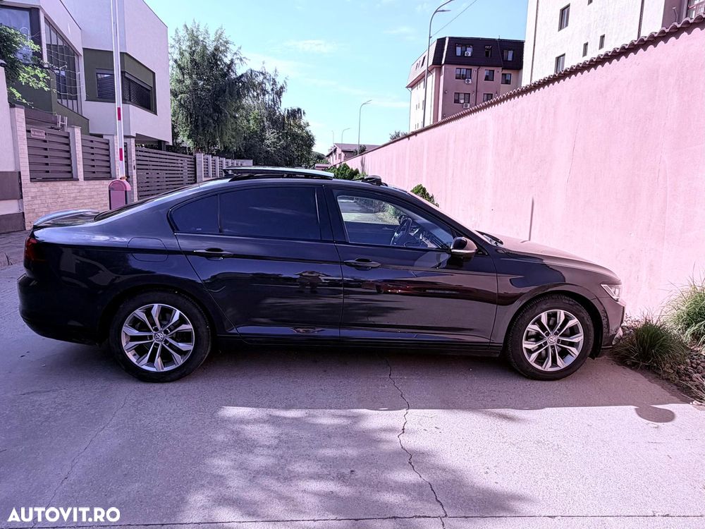 Volkswagen Passat 2.0 TDI DSG Highline - 26