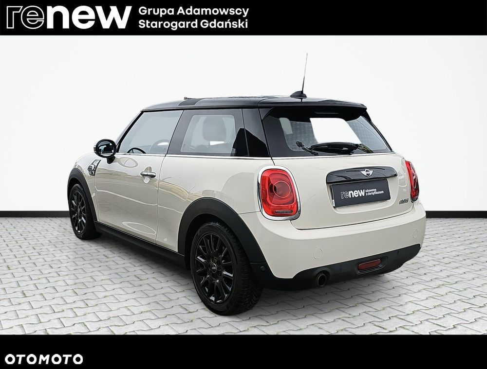 MINI Cooper Standard - 5