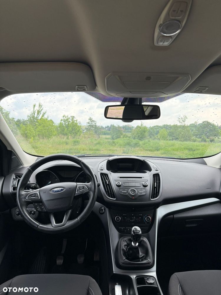 Ford Kuga 1.5 EcoBoost 2x4 Trend - 12
