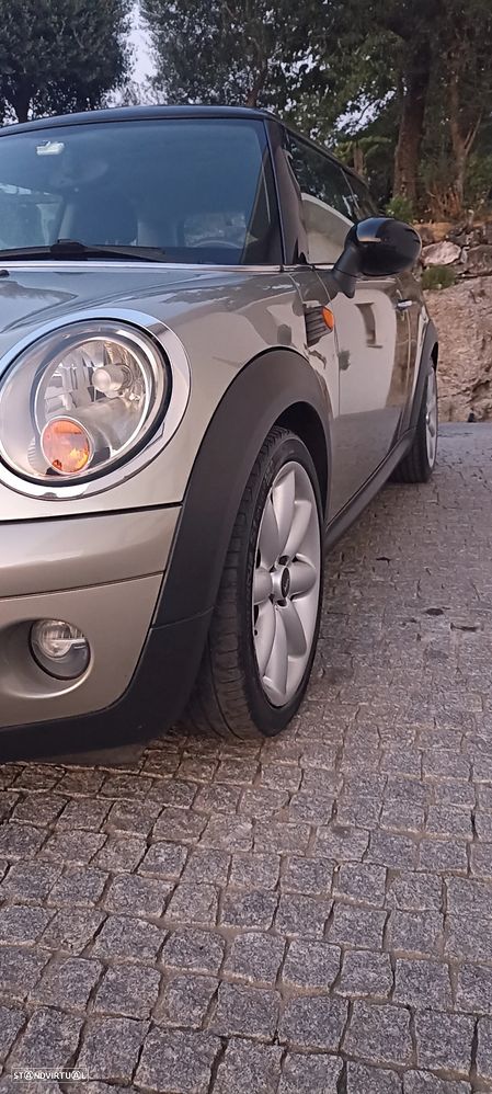 MINI 3 Portas Cooper D - 13