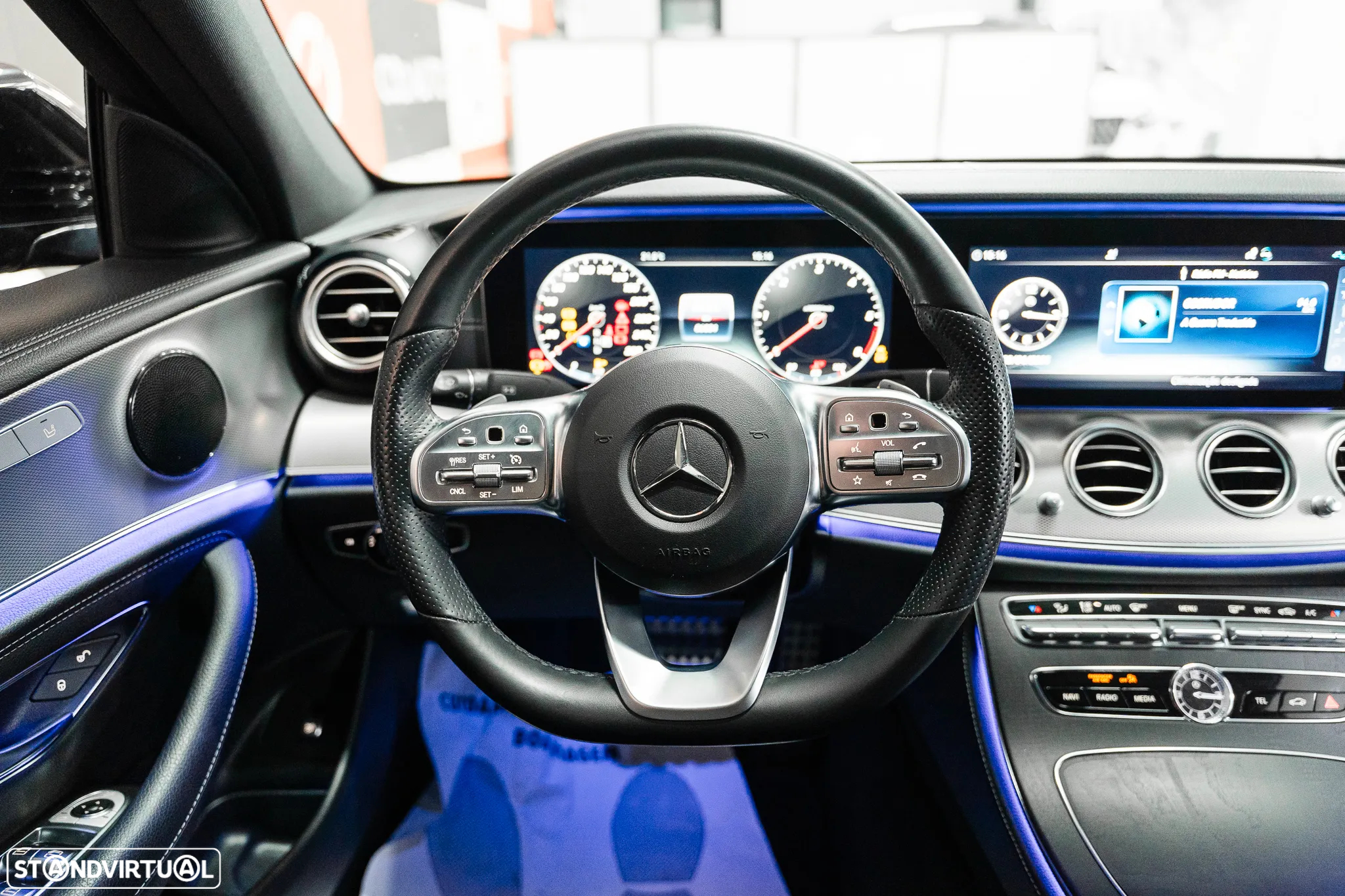 Mercedes-Benz E 220 d AMG Line - 10