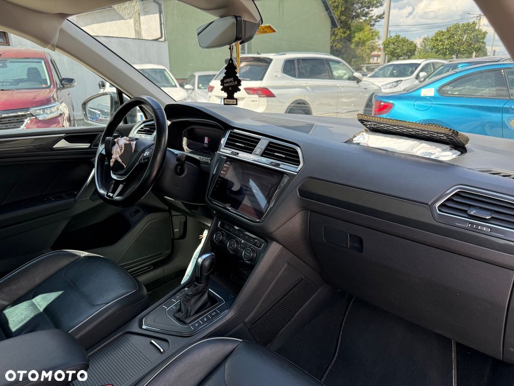 Volkswagen Tiguan - 12