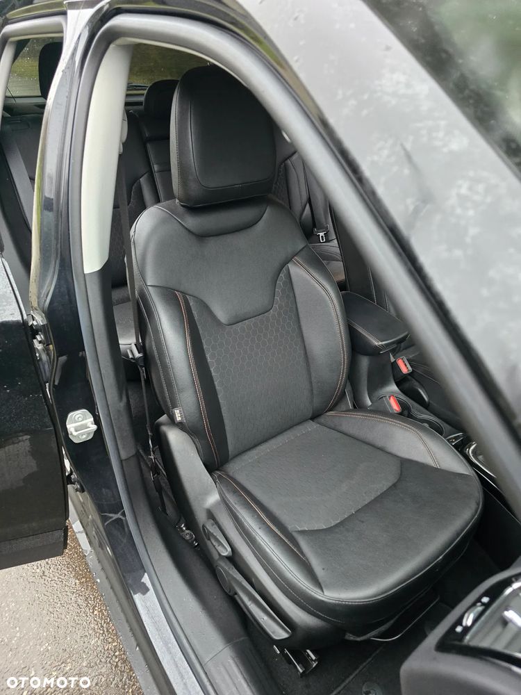 Jeep Compass 1.3 T-GDI I4 Automatik Limited - 23