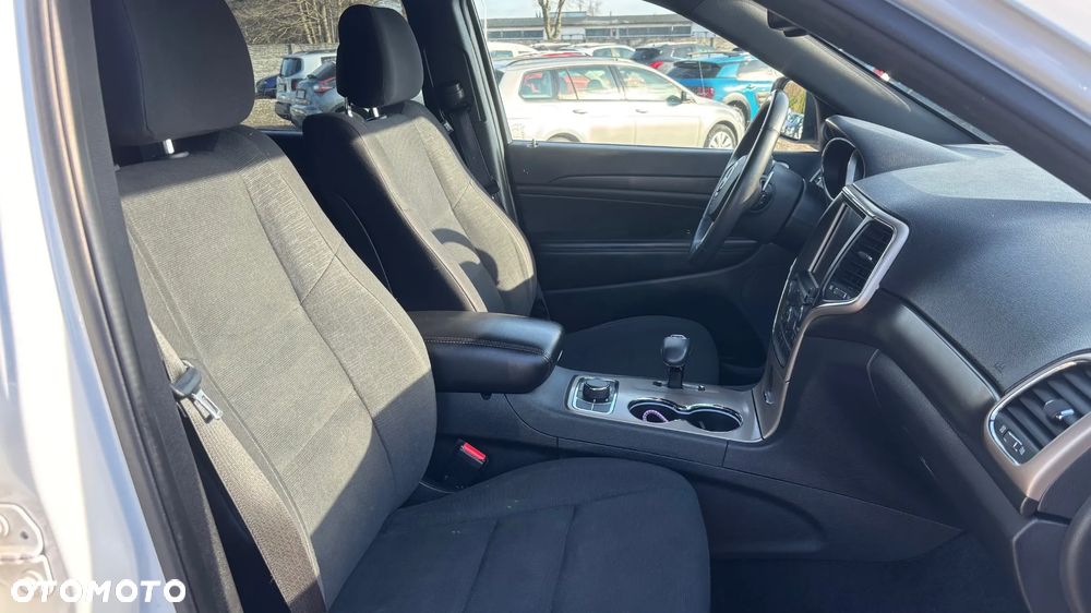 Jeep Grand Cherokee 3.0 CRD Laredo - 19