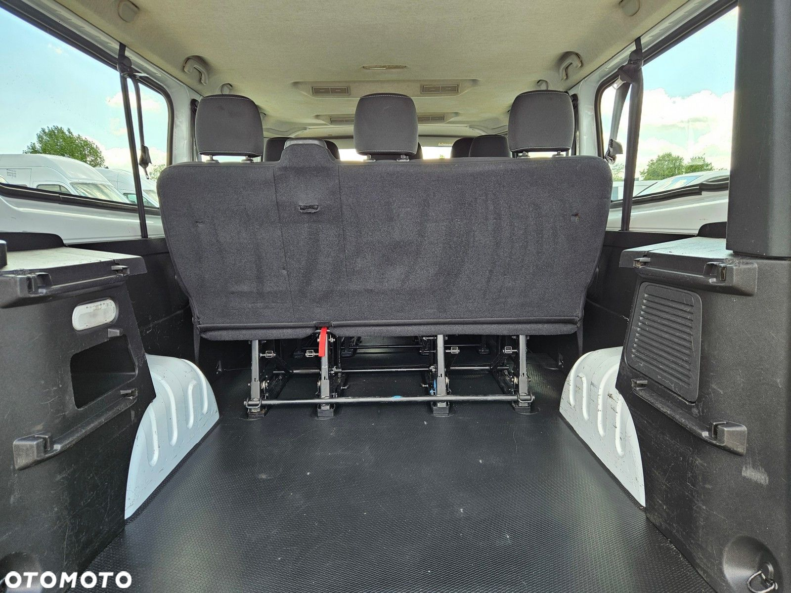 Opel Vivaro - 15