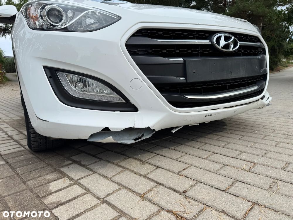 Hyundai i30 1.6 Premium - 9