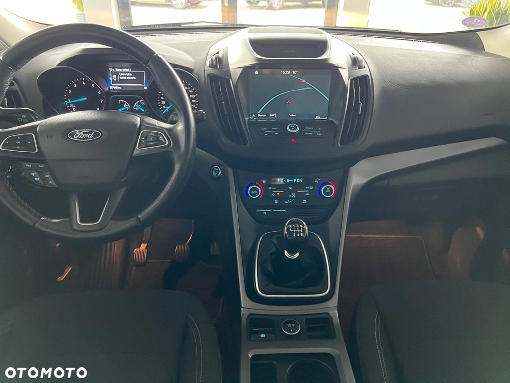 Ford Kuga - 21