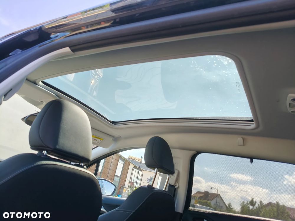 Peugeot 2008 1.5 BlueHDi Allure S&S - 23