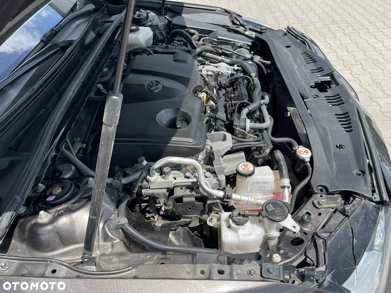 Toyota Camry 2.5 Hybrid Comfort CVT - 14
