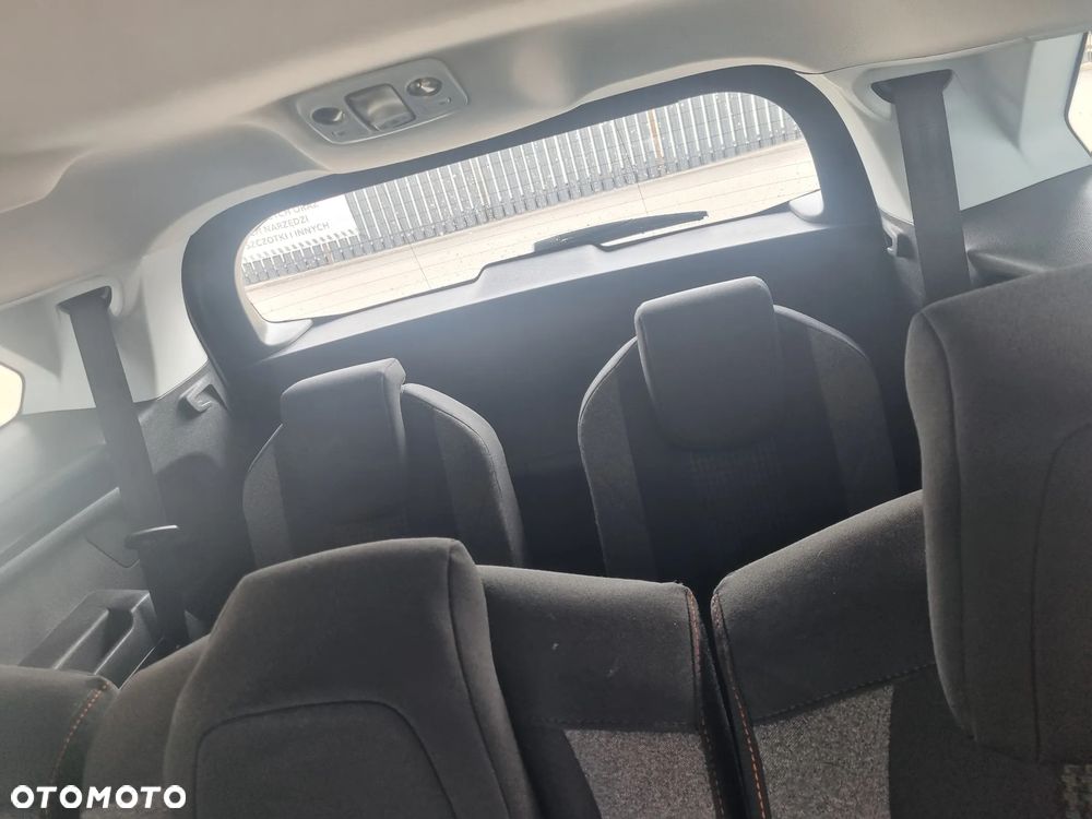 Peugeot 5008 1.2 PureTech Access S&S - 28