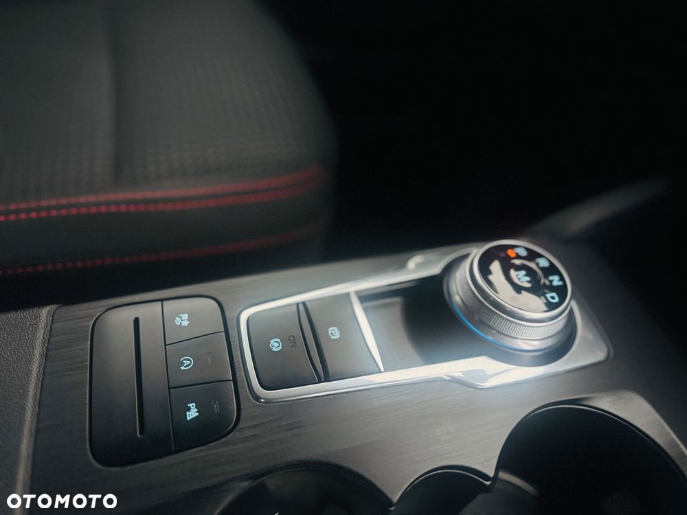 Ford Kuga 2.0 EcoBlue 4x4 ST-LINE - 11