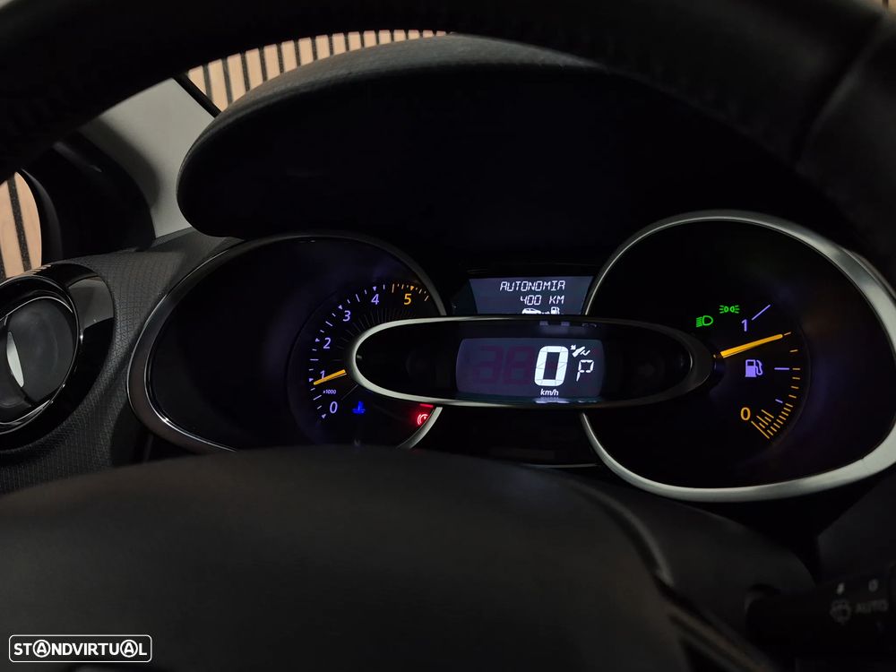 Renault Clio 1.5 dCi Dynamique S EDC - 16