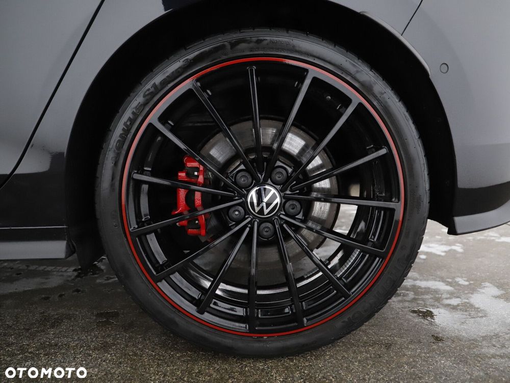 Volkswagen Golf - 23
