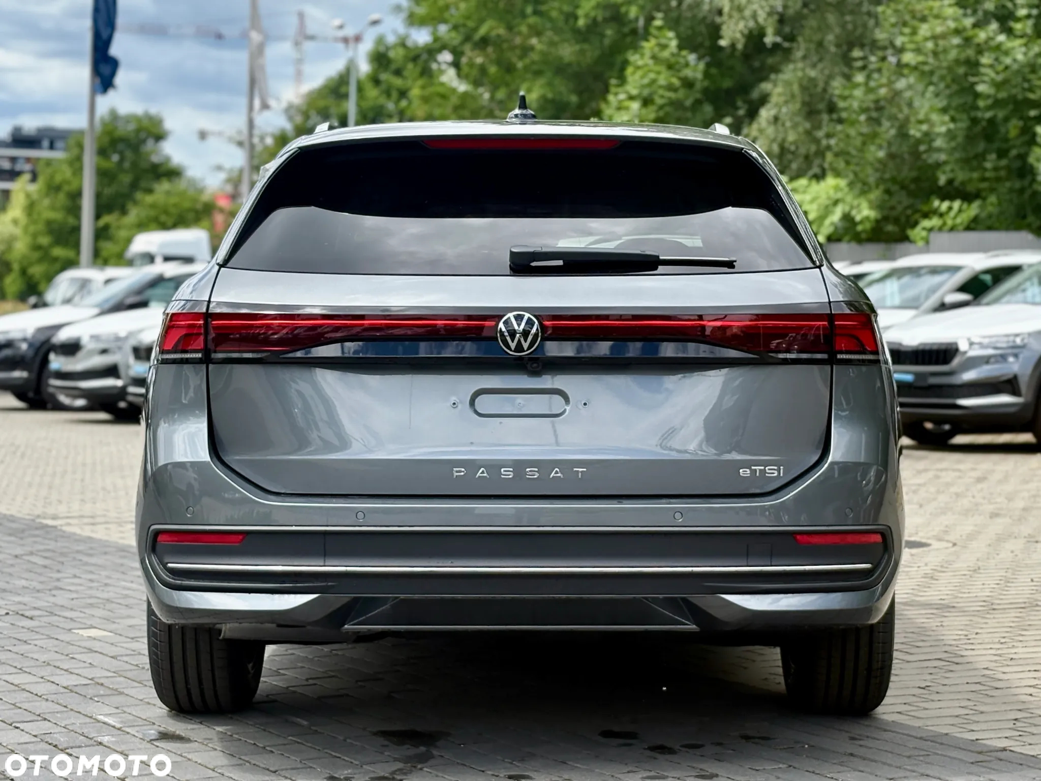 Volkswagen Passat 1.5 TSI ACT mHEV Business Plus DSG - 5