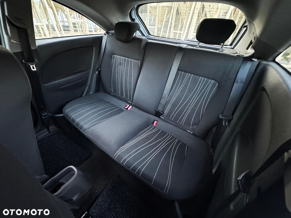 Opel Corsa - 8
