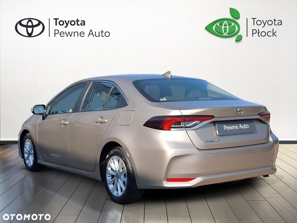 Toyota Corolla - 4