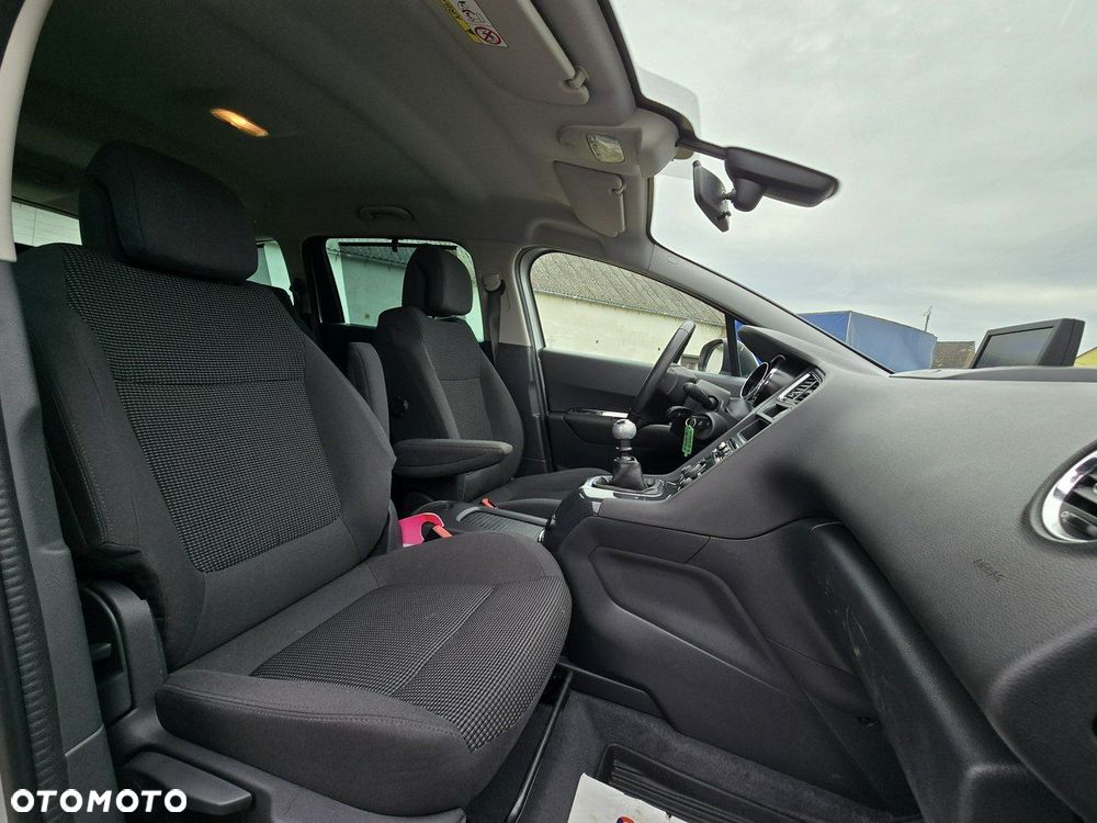 Peugeot 5008 - 13