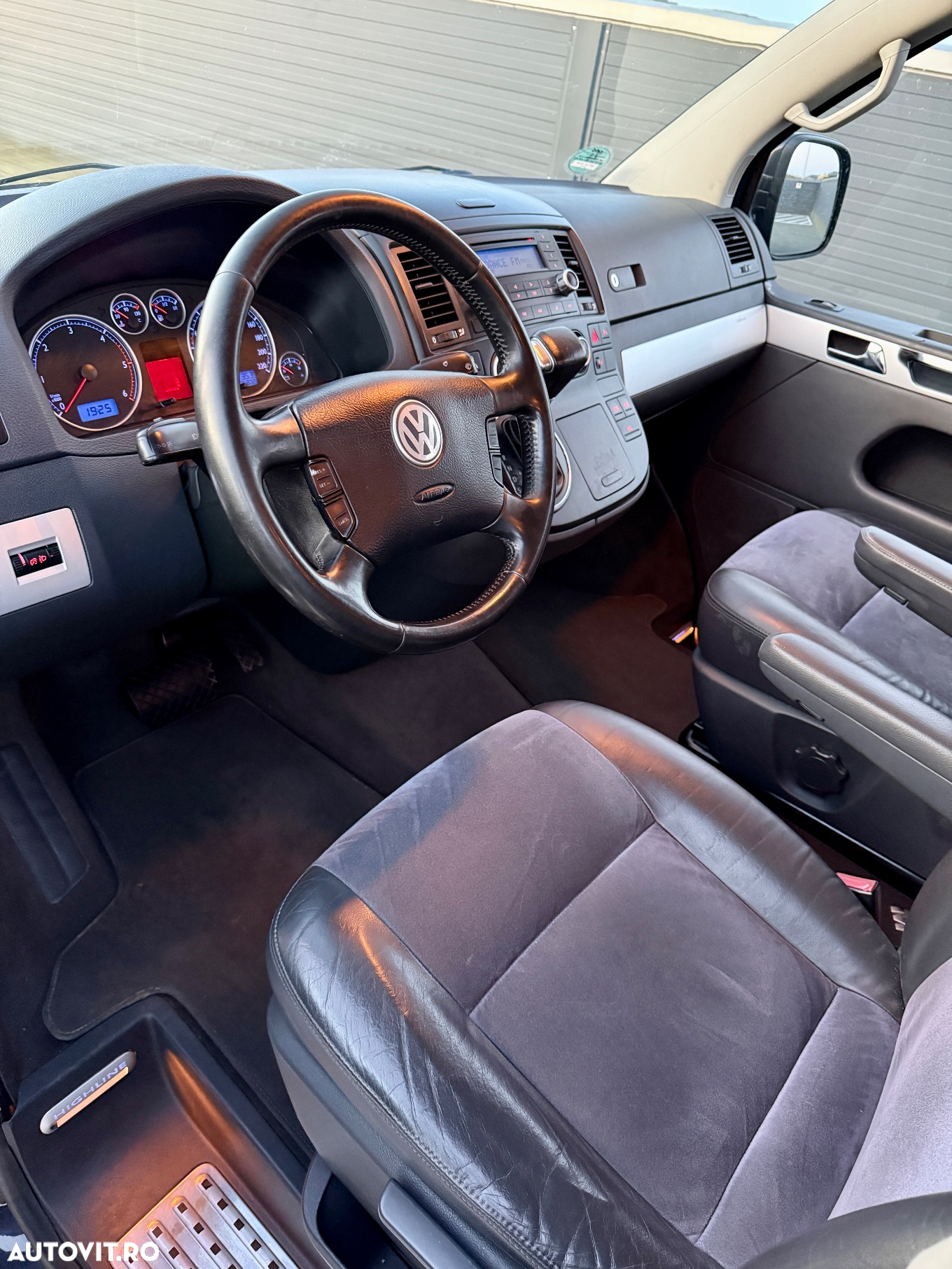 Volkswagen Multivan - 8
