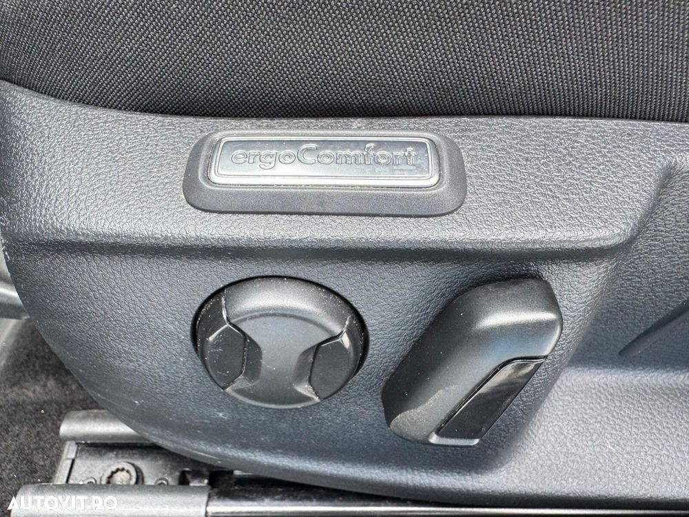 Volkswagen Passat 1.5 TSI ACT OPF DSG Comfortline - 18