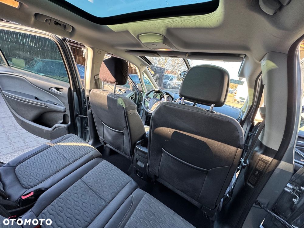 Opel Zafira - 9