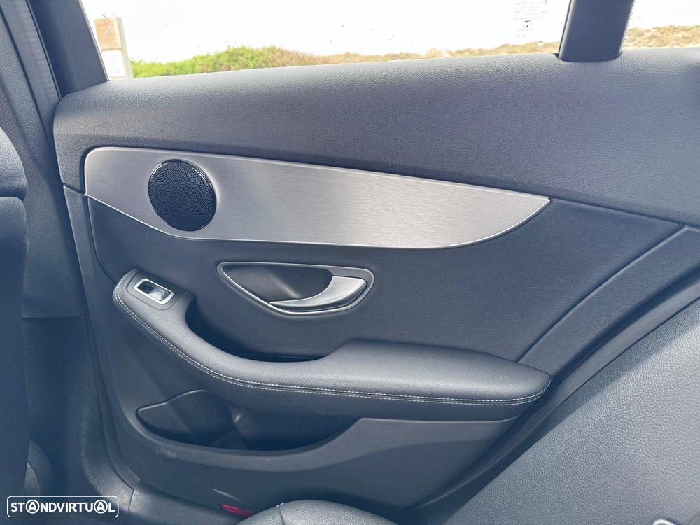 Mercedes-Benz C 300 de Avantgarde - 12